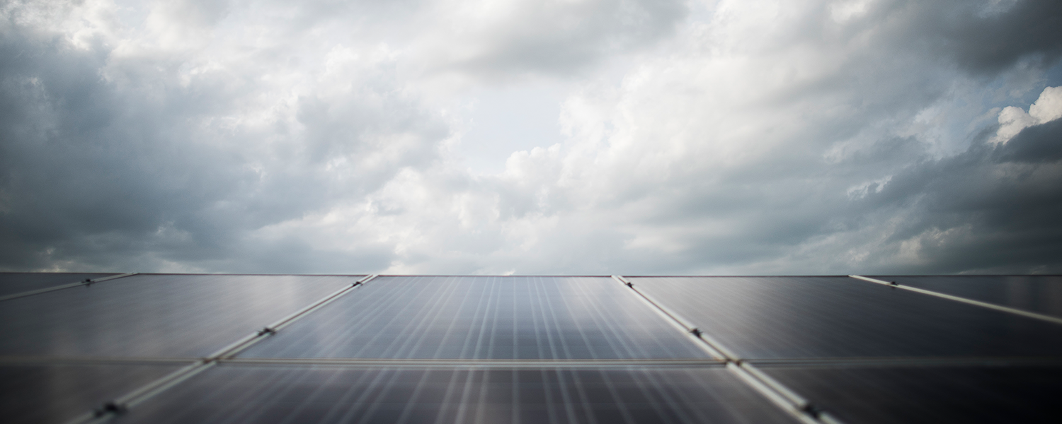 Energia Solar funciona em dias de chuva?